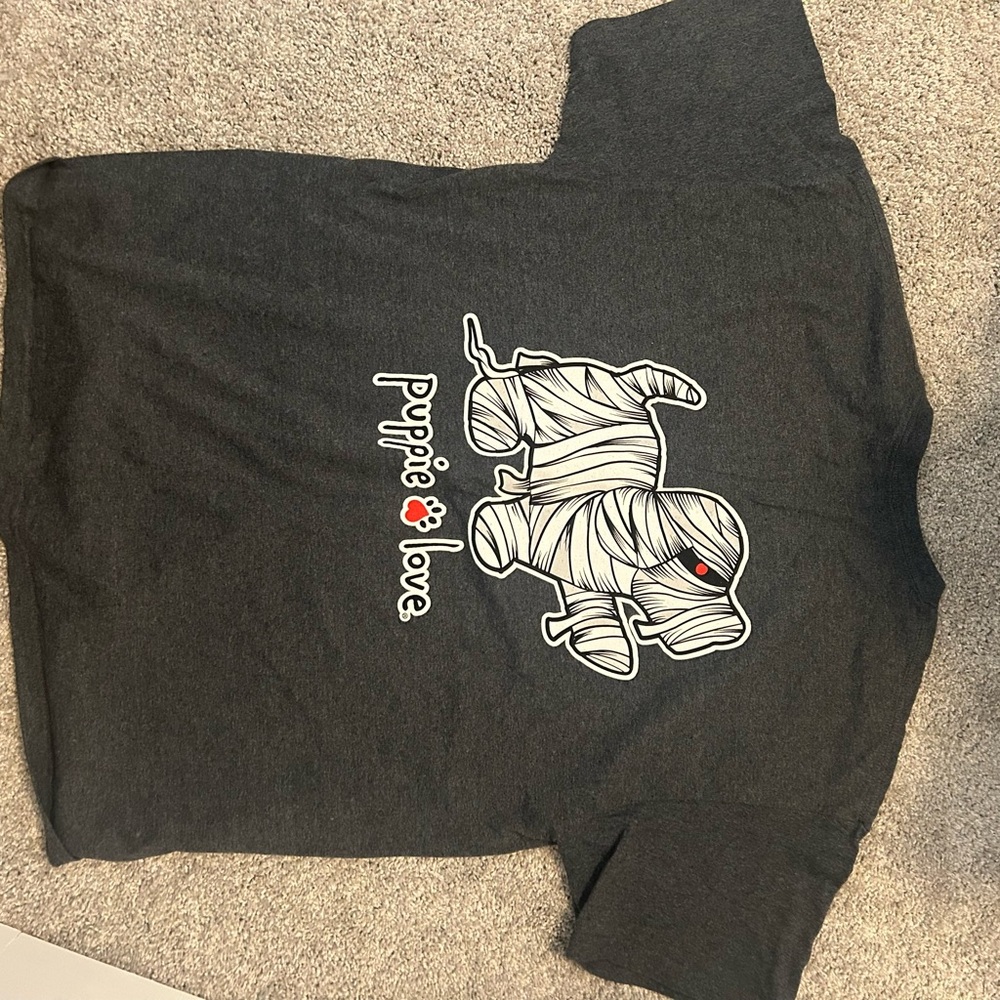 Puppie Love Dark Gray Graphic Short Sleeve Tee